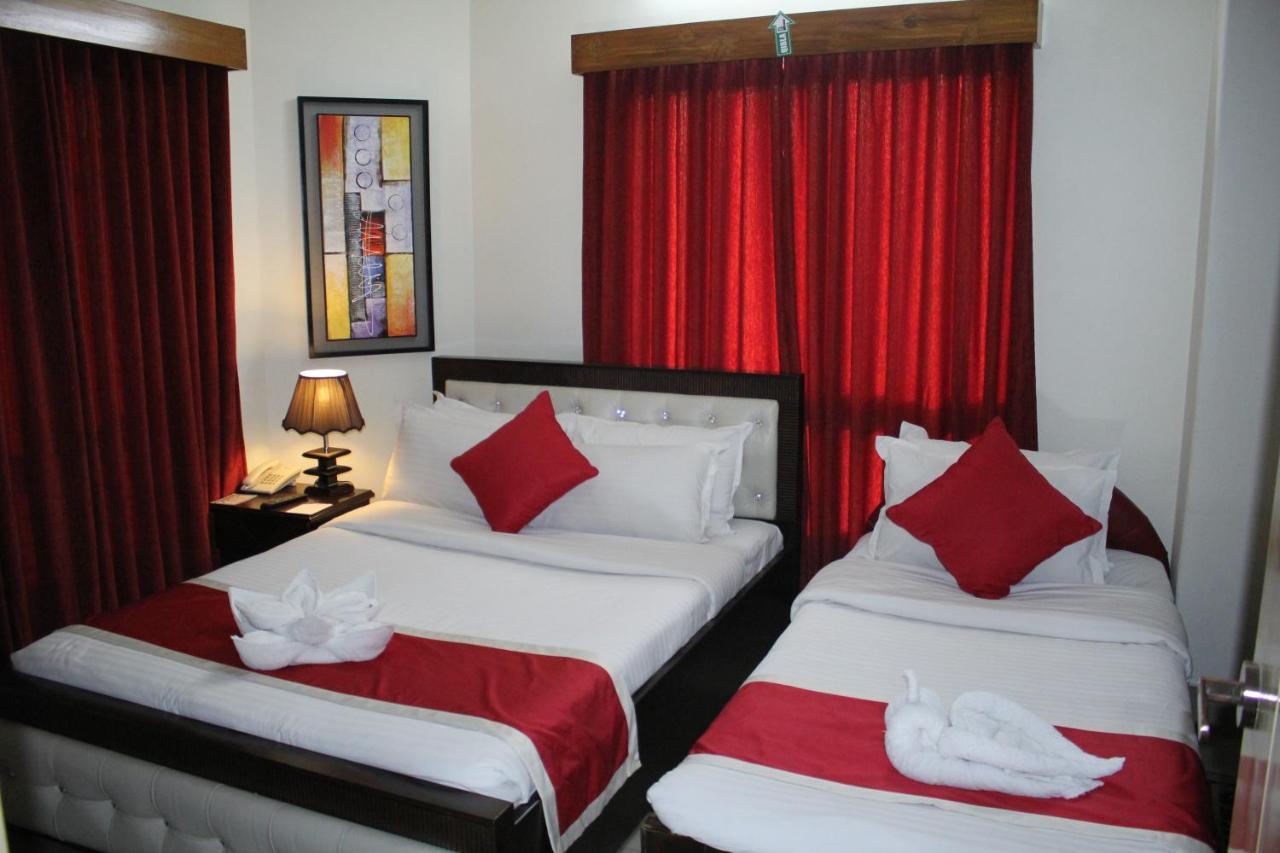 Outer Circle Inn Dhaka Extérieur photo